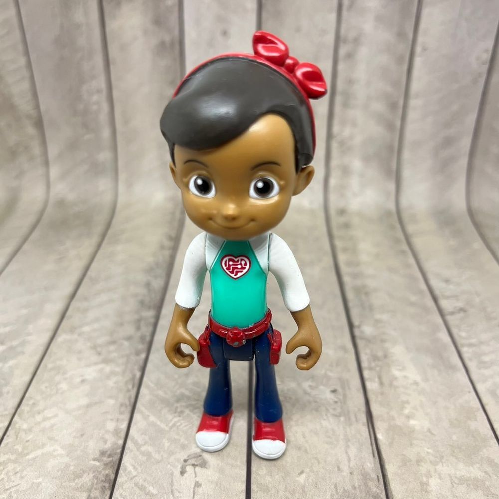 Rusty Rivets Ruby Ramirez Action Figure Girl 3.5" Tall Spin Master Rare Toy Show
